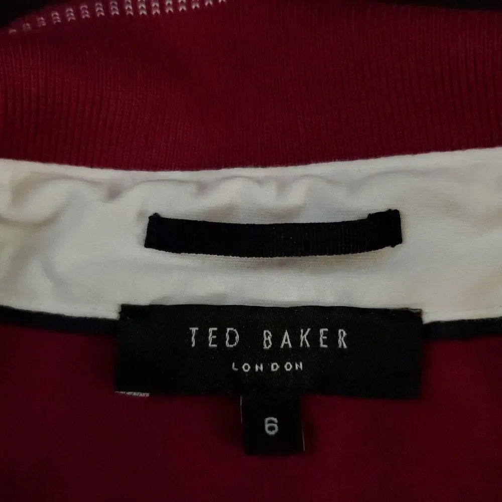 Ted Baker messaging customer tracking